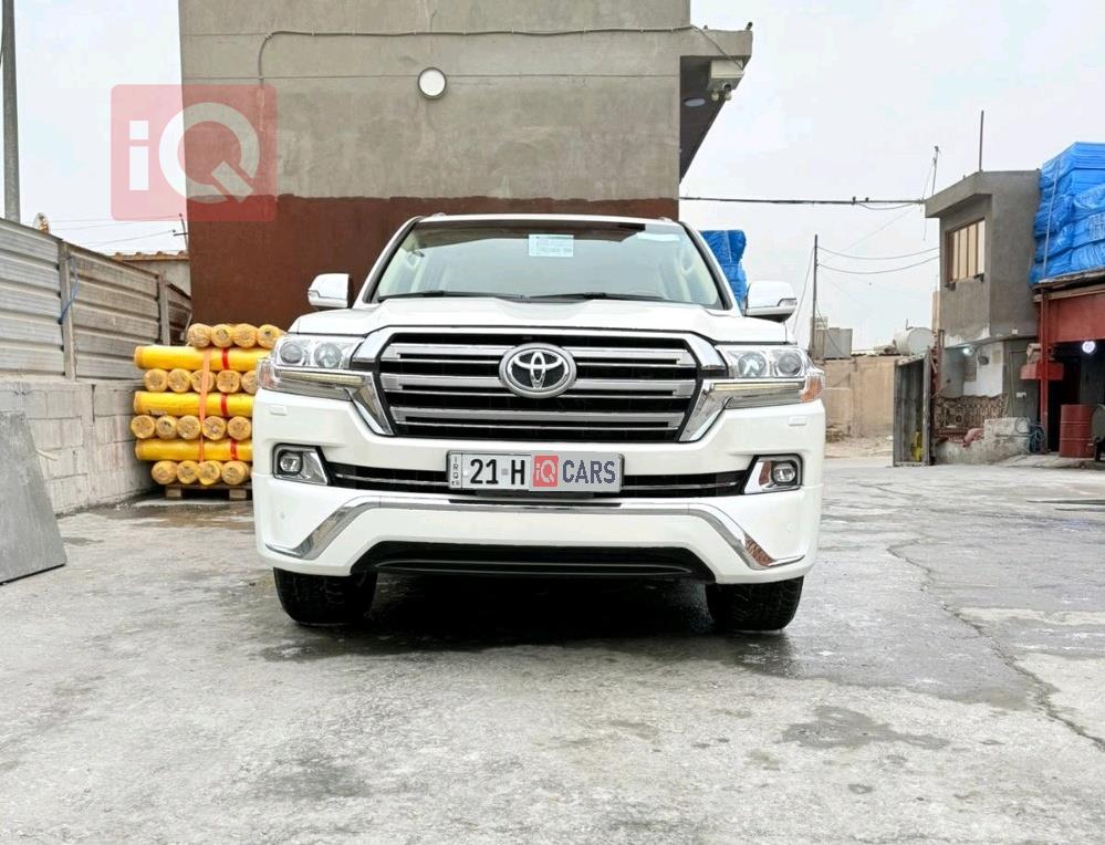 تويوتا لاندكروزر